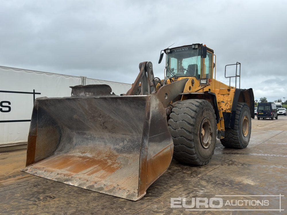 Volvo L220E - Pá carregadora de rodas: foto 1 Volvo L220E - Pá carregadora de rodas: foto 1
