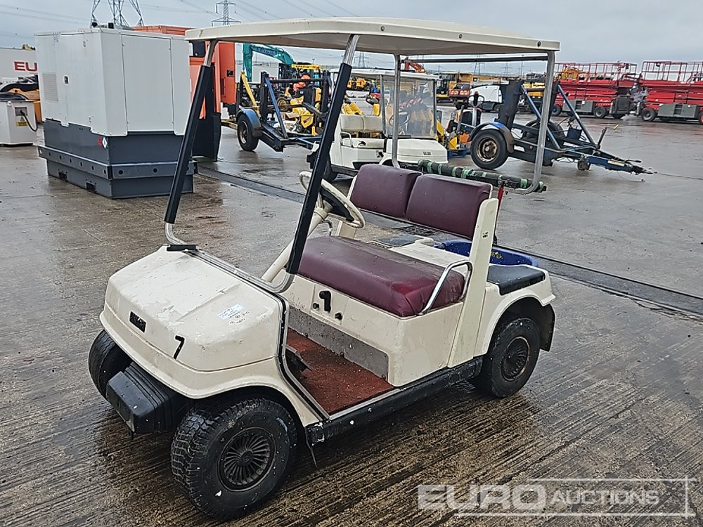 Yamaha Petrol Golf Cart (2 of) (Non Runner) - Carrinho de golfe: foto 3 Yamaha Petrol Golf Cart (2 of) (Non Runner) - Carrinho de golfe: foto 3