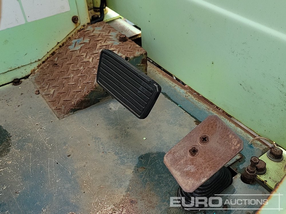 Dumper de rastos Yanmar C30R-1: foto 28