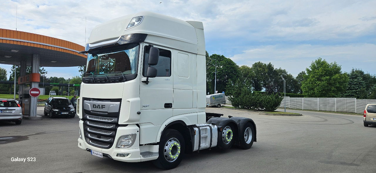 DAF XF 105.460 - Tractor: foto 1 DAF XF 105.460 - Tractor: foto 1