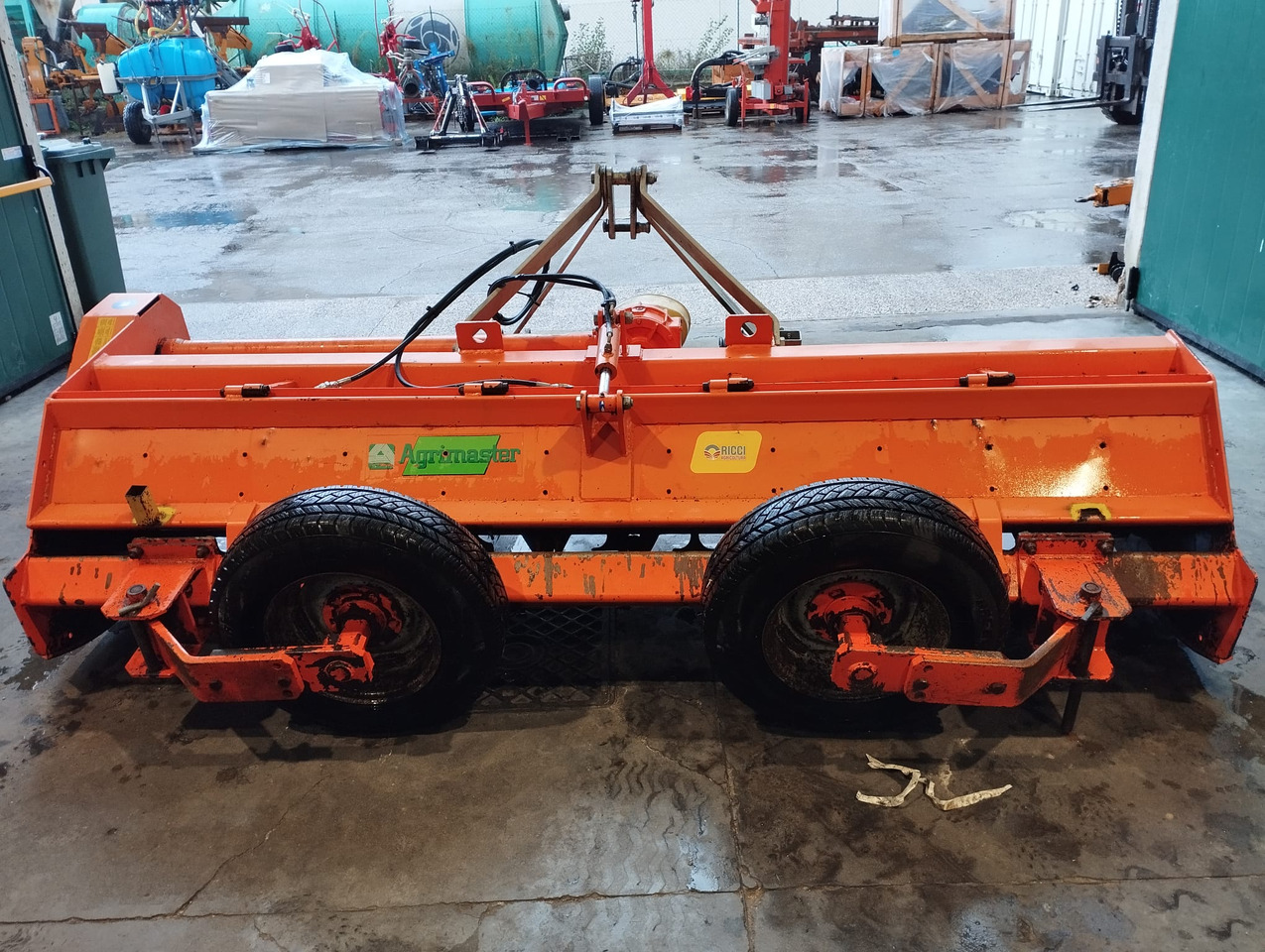 Trincia asse orrizontale usata Agrimaster RMU 280 - Triturador de martelos: foto 1 Trincia asse orrizontale usata Agrimaster RMU 280 - Triturador de martelos: foto 1