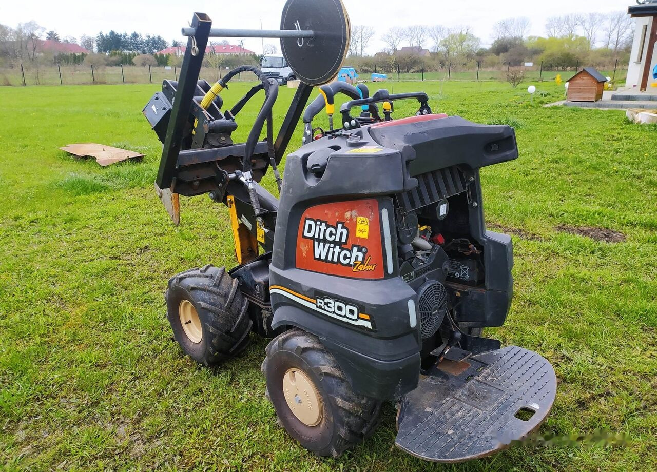 Ditch-Witch Zahn R300 - Colocadora de tubagem: foto 2 Ditch-Witch Zahn R300 - Colocadora de tubagem: foto 2