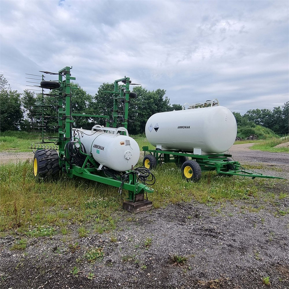ABC 1800 / 4000 liter - Pulverizador de arrastar: foto 1 ABC 1800 / 4000 liter - Pulverizador de arrastar: foto 1