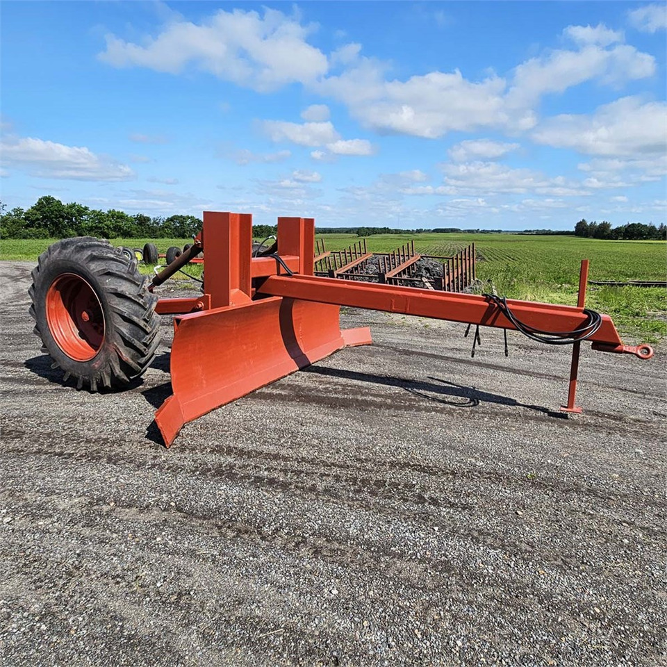 ABC 3,8 m - Escrêiper: foto 1 ABC 3,8 m - Escrêiper: foto 1