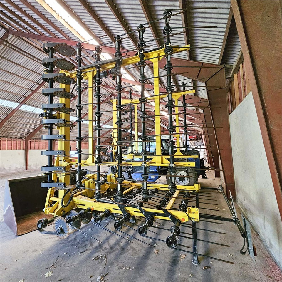 ABC PN9000 - Máquina para produção de feno: foto 4 ABC PN9000 - Máquina para produção de feno: foto 4