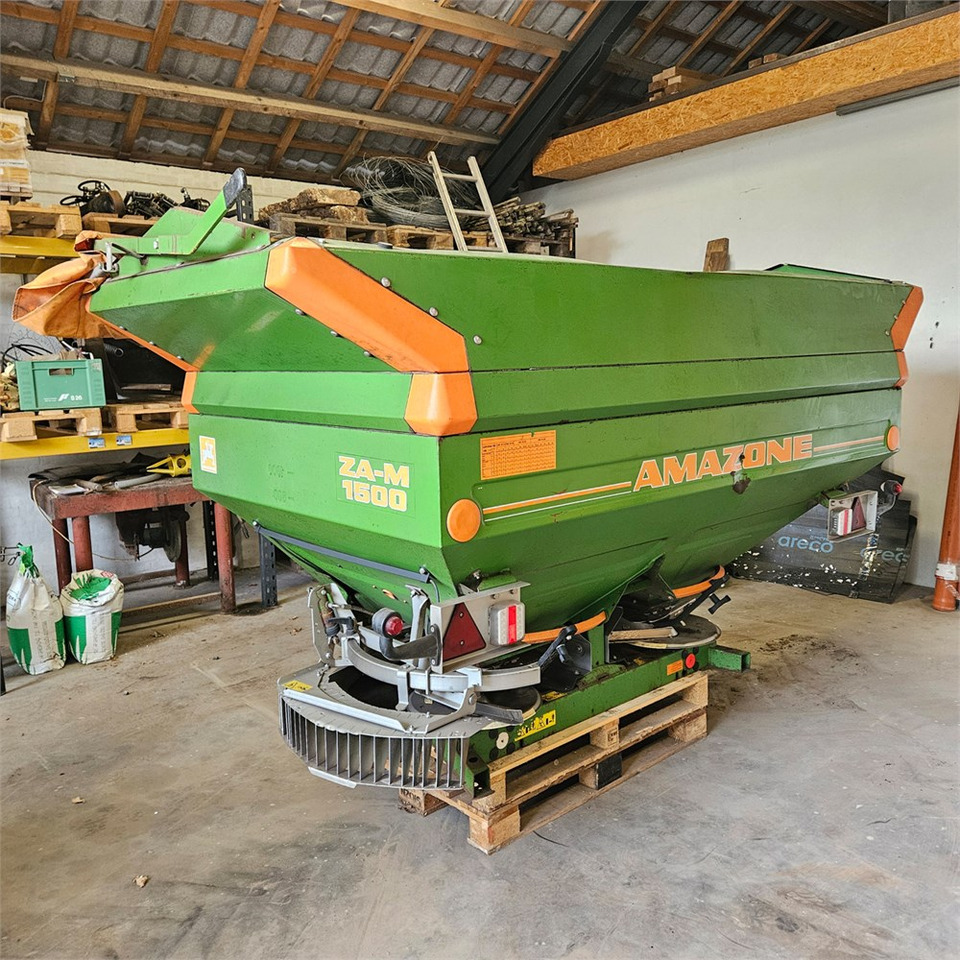 Amazone ZA-M 1500 - Equipamento de fertilização: foto 1 Amazone ZA-M 1500 - Equipamento de fertilização: foto 1