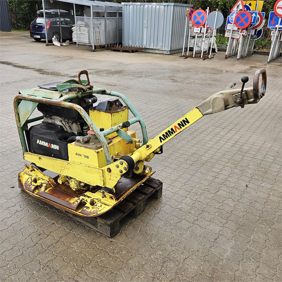 Ammann AVH 7010 - Placas vibratórias: foto 1 Ammann AVH 7010 - Placas vibratórias: foto 1