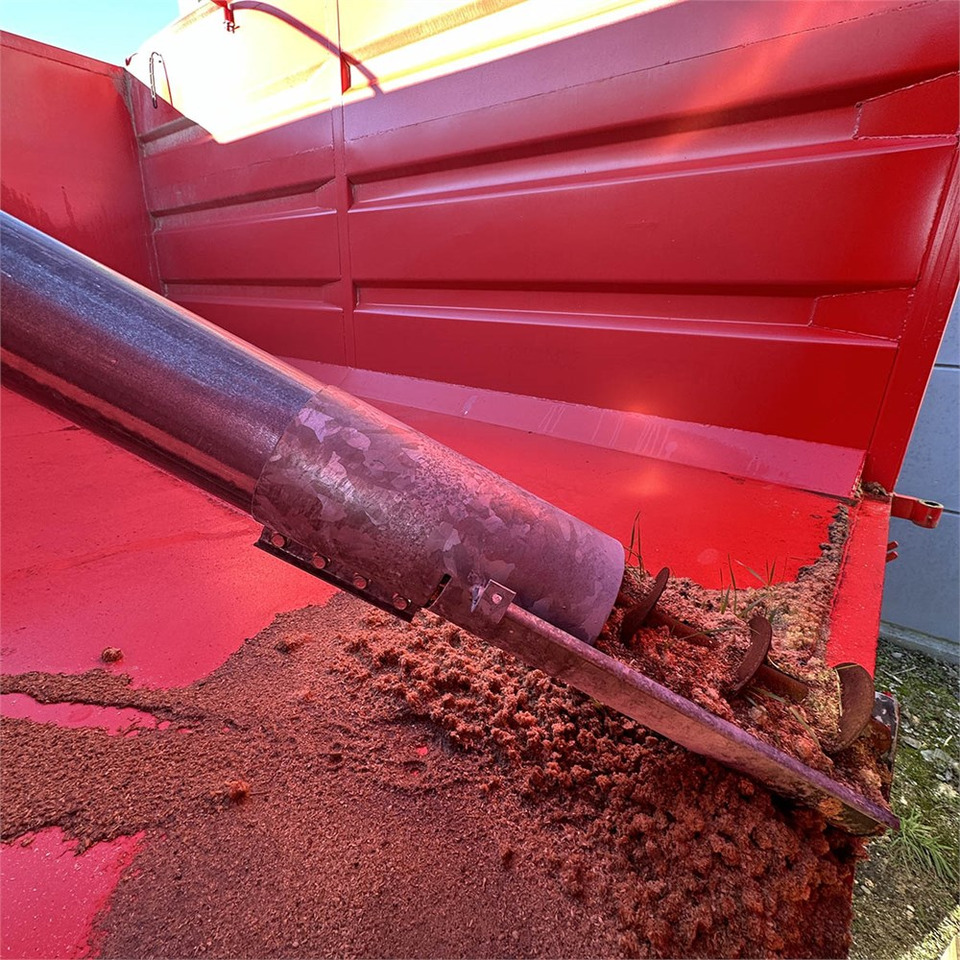 Locação financeira de BIGAB 12-15 kroghejs trailer BIGAB 12-15 kroghejs trailer: foto 10 Locação financeira de BIGAB 12-15 kroghejs trailer BIGAB 12-15 kroghejs trailer: foto 10