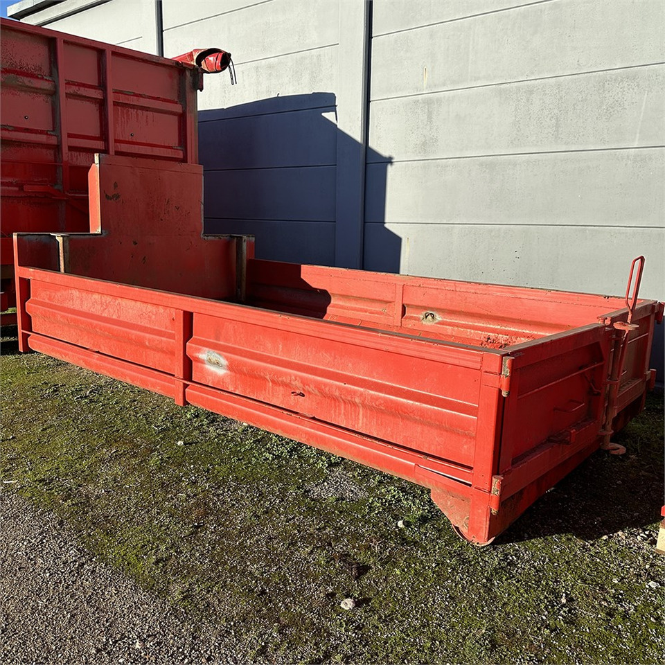 Locação financeira de BIGAB 12-15 kroghejs trailer BIGAB 12-15 kroghejs trailer: foto 38 Locação financeira de BIGAB 12-15 kroghejs trailer BIGAB 12-15 kroghejs trailer: foto 38