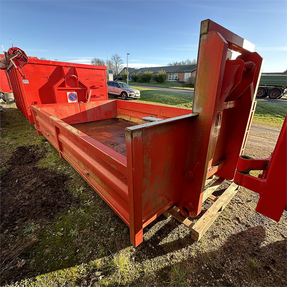 Locação financeira de BIGAB 12-15 kroghejs trailer BIGAB 12-15 kroghejs trailer: foto 40 Locação financeira de BIGAB 12-15 kroghejs trailer BIGAB 12-15 kroghejs trailer: foto 40