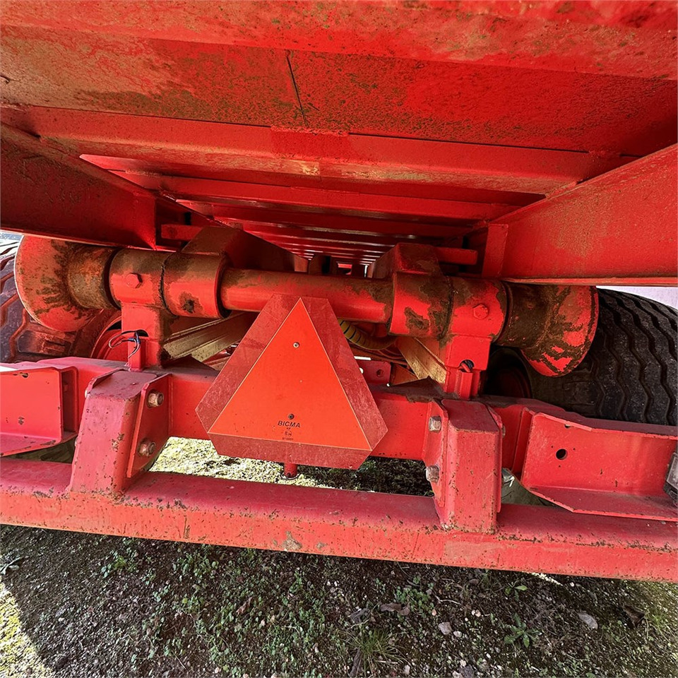 Locação financeira de BIGAB 12-15 kroghejs trailer BIGAB 12-15 kroghejs trailer: foto 22 Locação financeira de BIGAB 12-15 kroghejs trailer BIGAB 12-15 kroghejs trailer: foto 22