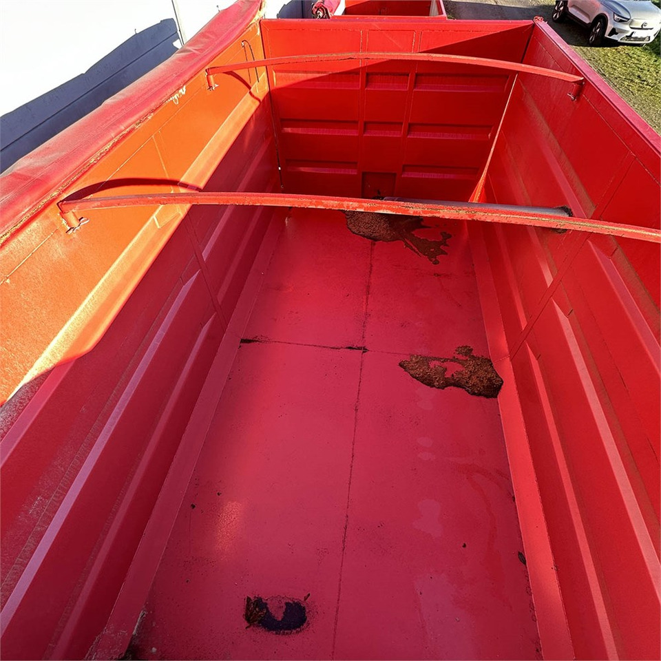 Locação financeira de BIGAB 12-15 kroghejs trailer BIGAB 12-15 kroghejs trailer: foto 14 Locação financeira de BIGAB 12-15 kroghejs trailer BIGAB 12-15 kroghejs trailer: foto 14