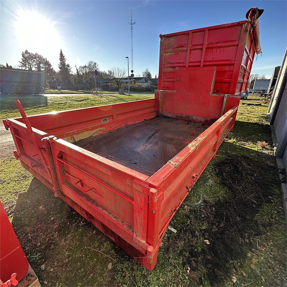 Locação financeira de BIGAB 12-15 kroghejs trailer BIGAB 12-15 kroghejs trailer: foto 39 Locação financeira de BIGAB 12-15 kroghejs trailer BIGAB 12-15 kroghejs trailer: foto 39