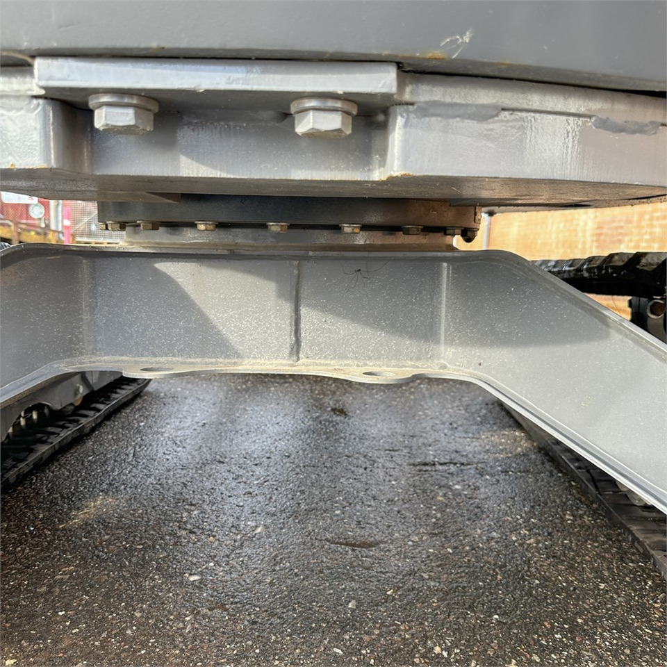 Mini escavadeira Bernards 2.7EXKA: foto 42