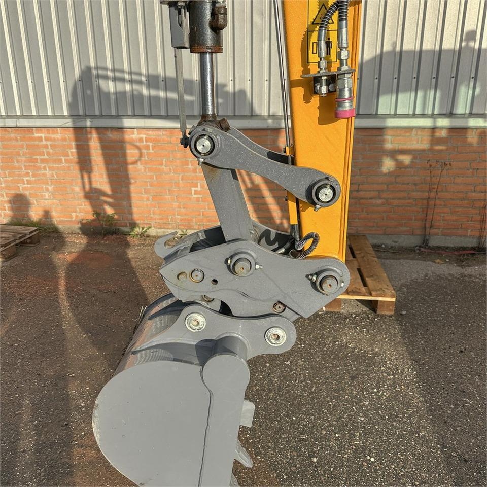 Mini escavadeira Bernards 2.7EXKA: foto 30