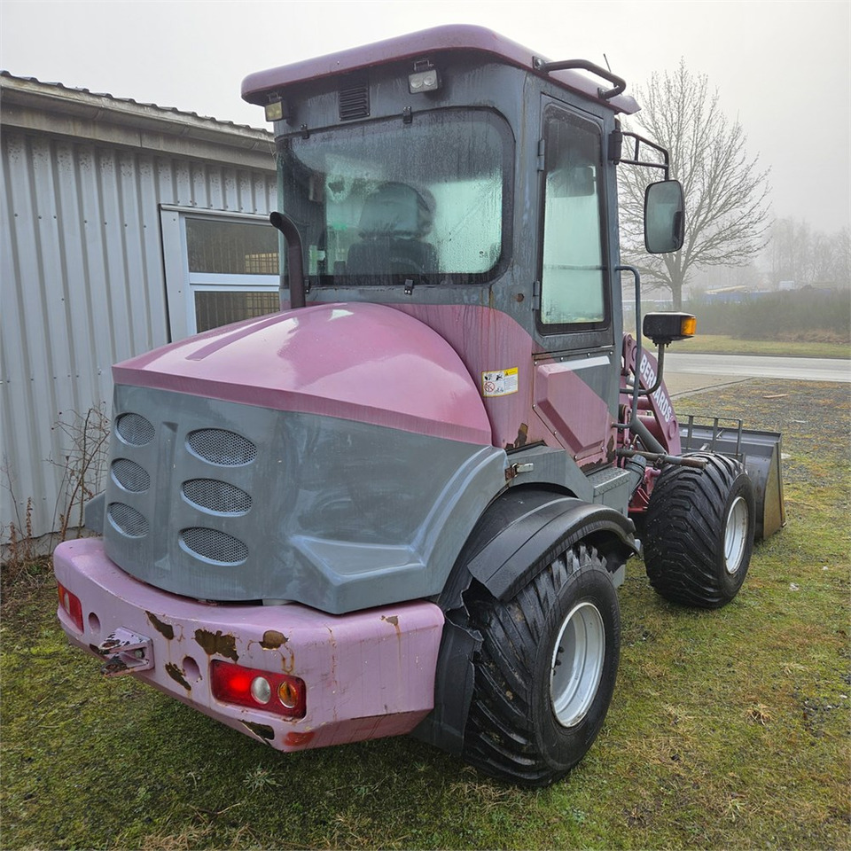 Bernards W1600C - Mini pá carregadora: foto 3 Bernards W1600C - Mini pá carregadora: foto 3