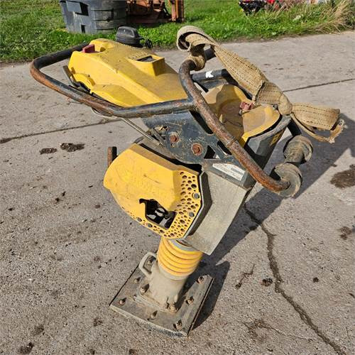 Bomag BT 60 - Compactadora de percussão: foto 1 Bomag BT 60 - Compactadora de percussão: foto 1