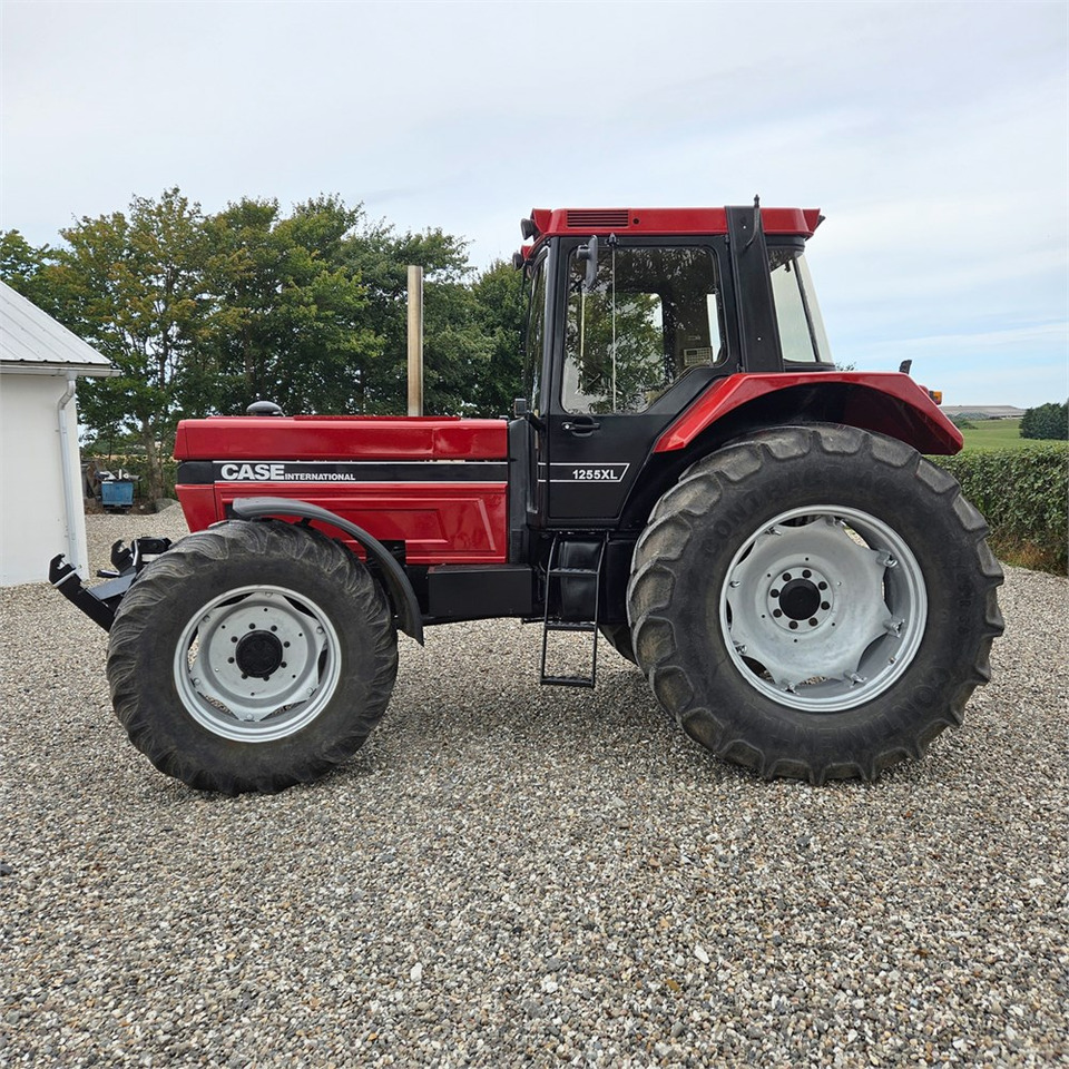 CASE IH 1255XL - Trator: foto 5 CASE IH 1255XL - Trator: foto 5