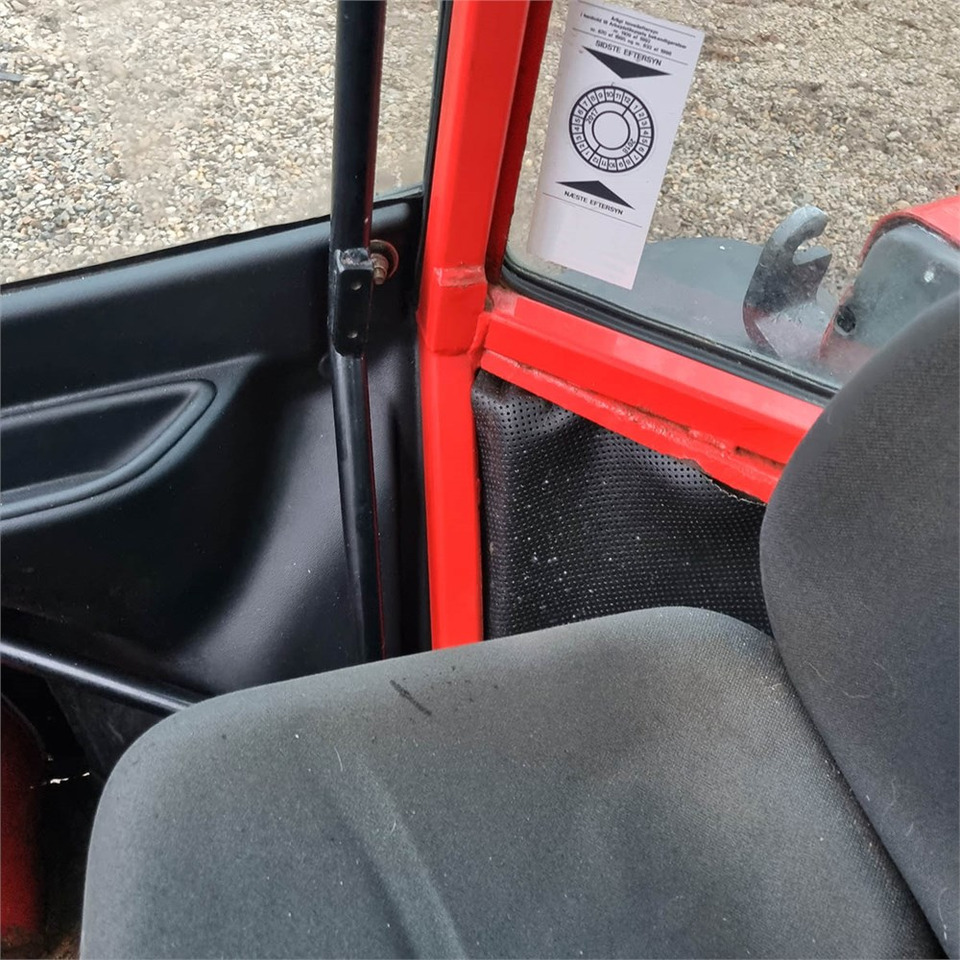 Trator municipal Carraro HST 4400 Superpark: foto 14