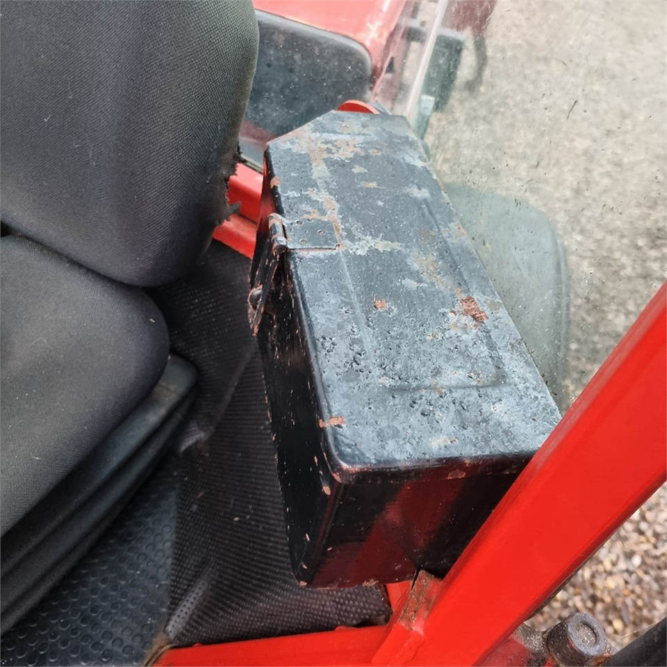 Trator municipal Carraro HST 4400 Superpark: foto 15