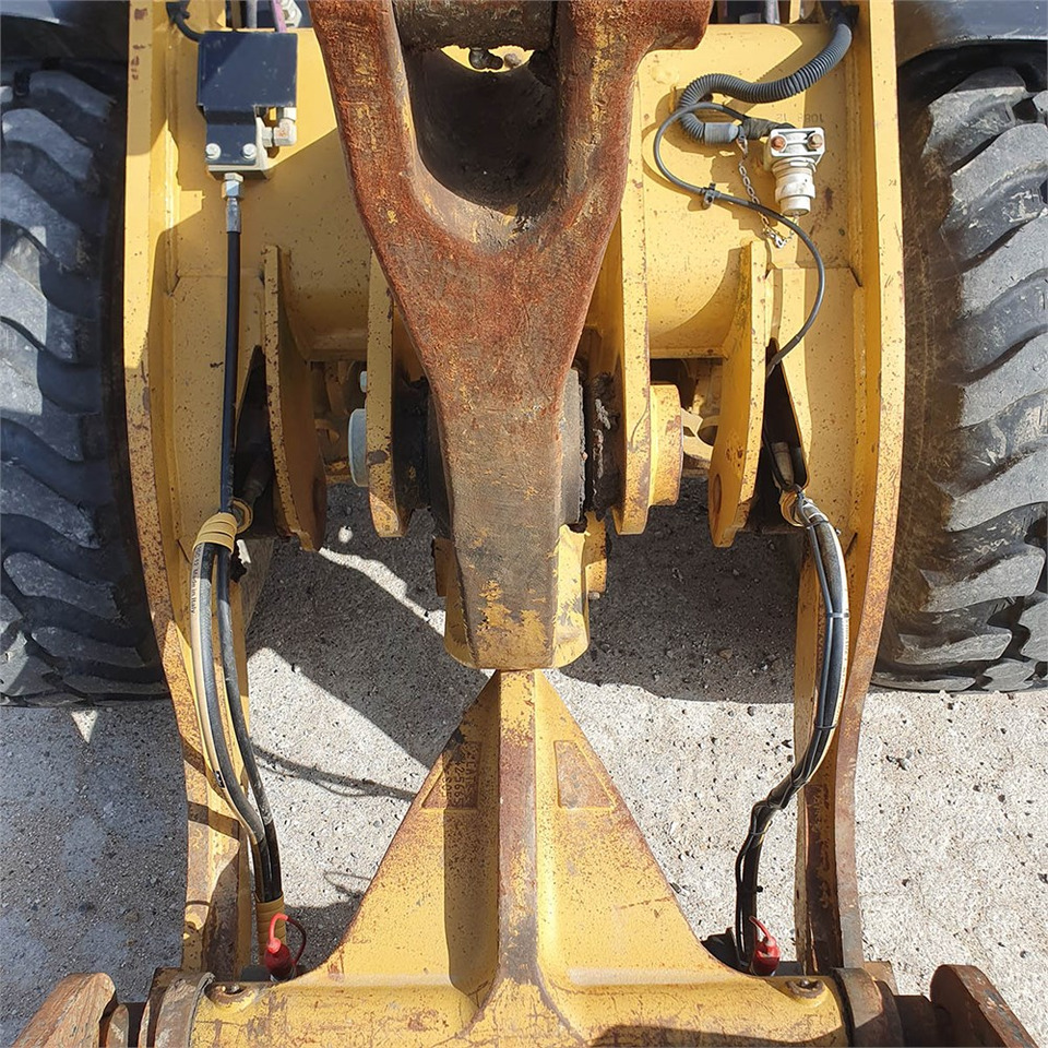 Pá carregadora de rodas Caterpillar 906 H2: foto 13