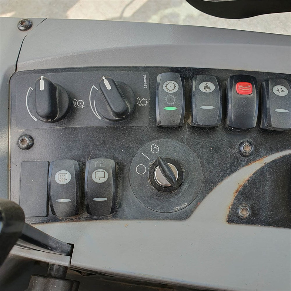 Pá carregadora de rodas Caterpillar 906 H2: foto 22