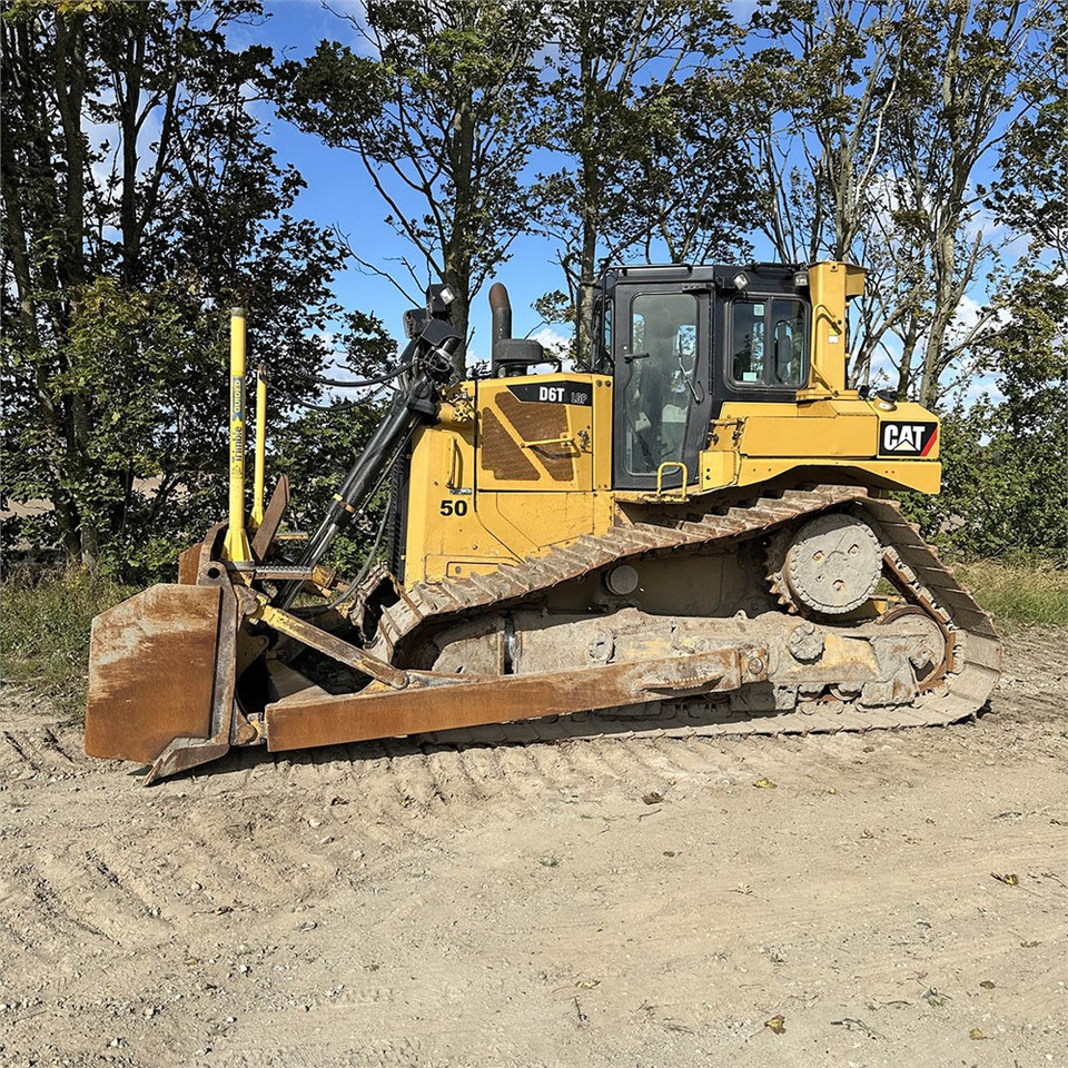 Caterpillar D6T LGP - Buldôzer: foto 2 Caterpillar D6T LGP - Buldôzer: foto 2