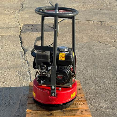 Chicago Pneumatic KMR11 - Placas vibratórias: foto 2 Chicago Pneumatic KMR11 - Placas vibratórias: foto 2