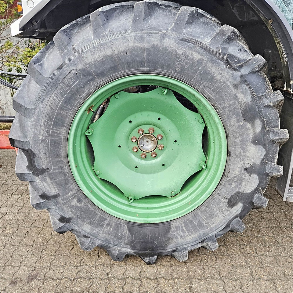 Trator Claas Ares 697: foto 31