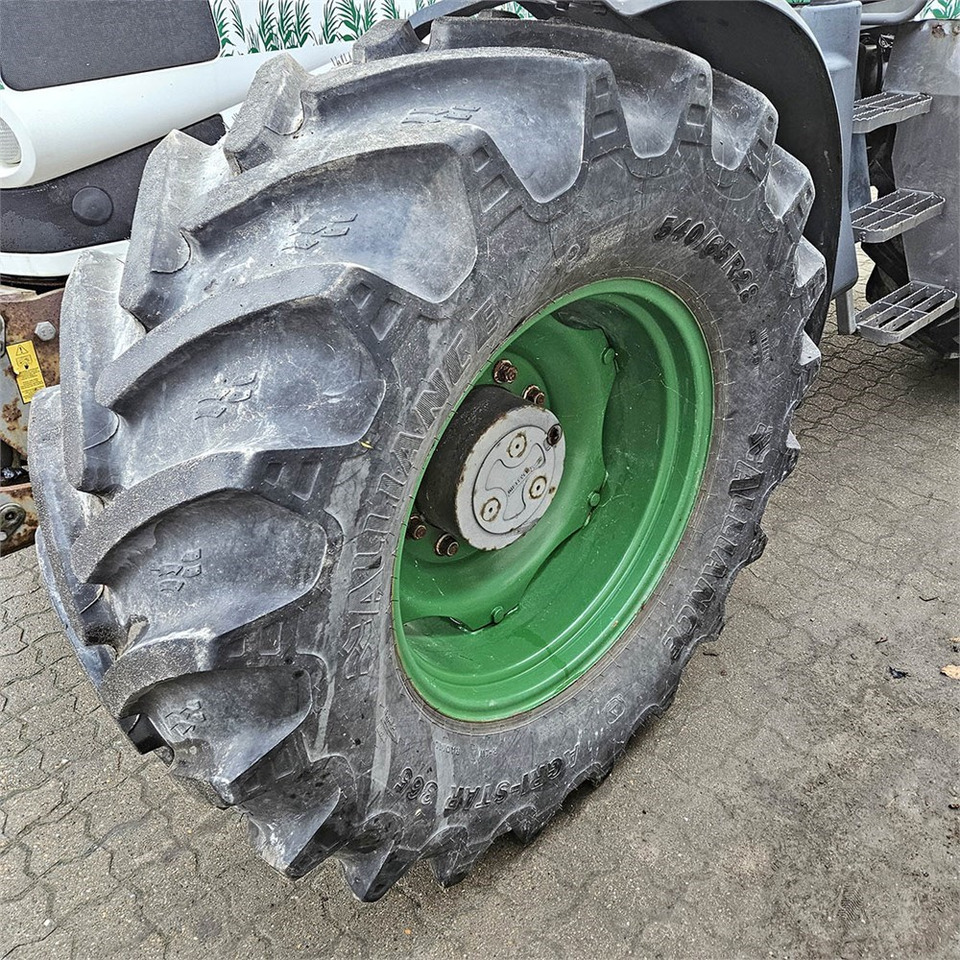 Trator Claas Ares 697: foto 32