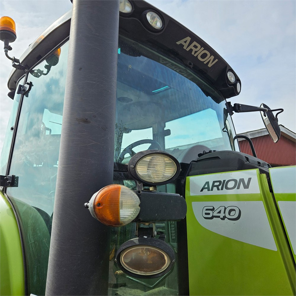 Trator Claas Arion 640: foto 27