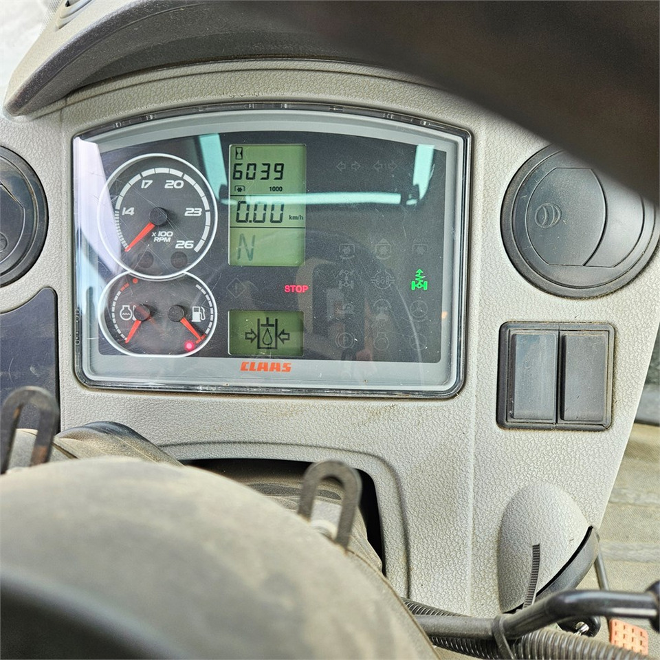 Trator Claas Arion 640: foto 14