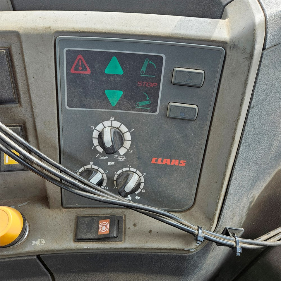 Trator Claas Arion 640: foto 18