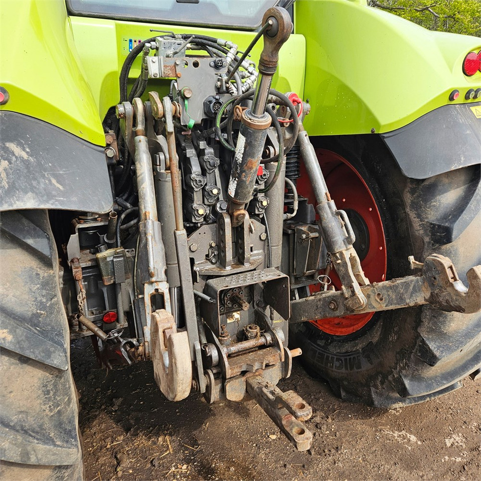 Trator Claas Arion 640: foto 35