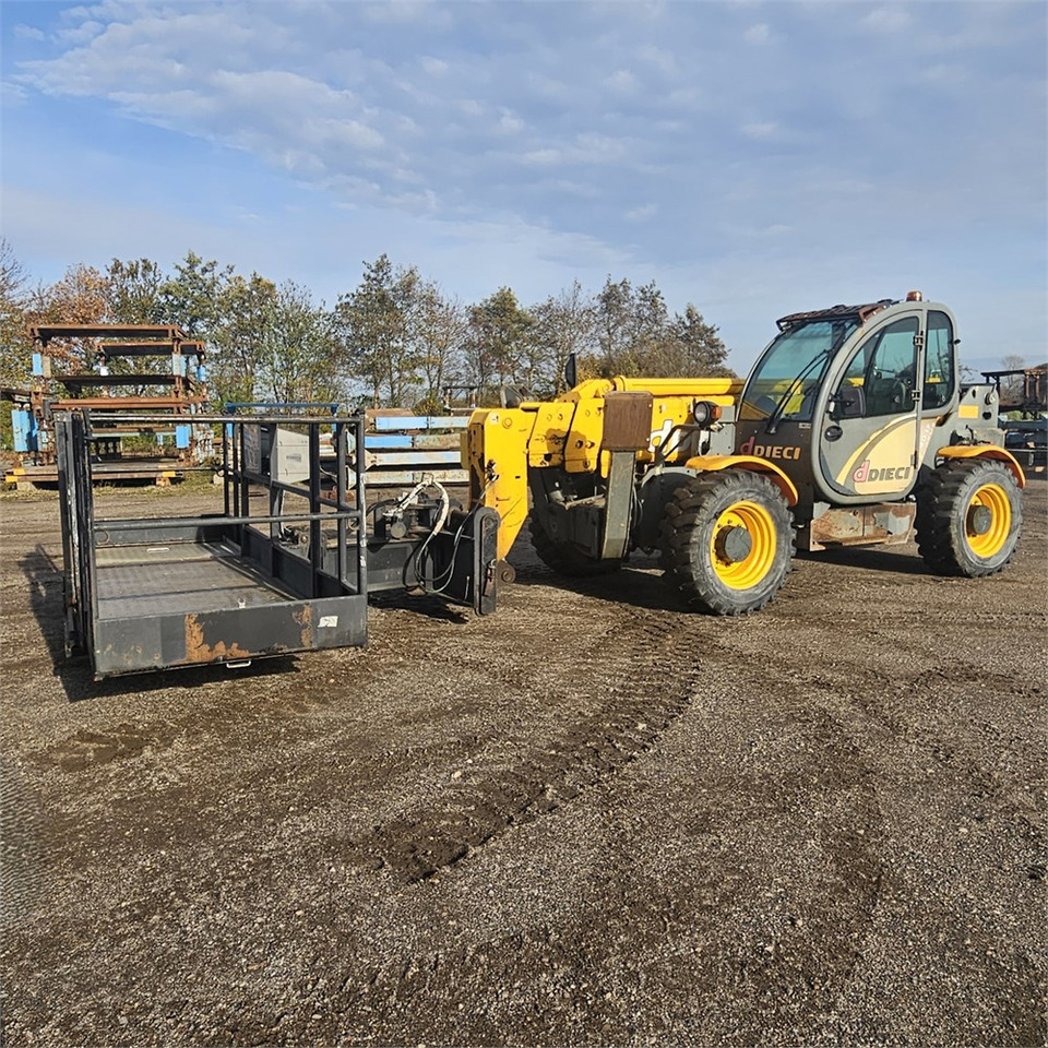 Dieci 40.17 Carus 178 - Empilhador telescópico: foto 1 Dieci 40.17 Carus 178 - Empilhador telescópico: foto 1