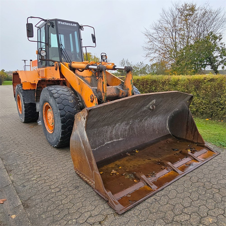 Fiat-Allis FR130 - Pá carregadora de rodas: foto 2 Fiat-Allis FR130 - Pá carregadora de rodas: foto 2
