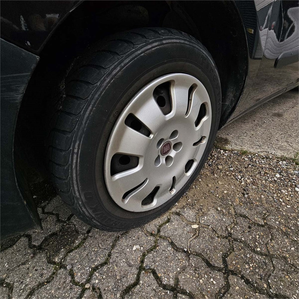 Furgão compacto Fiat Doblò Cargo 1.3 Mjt 90: foto 16
