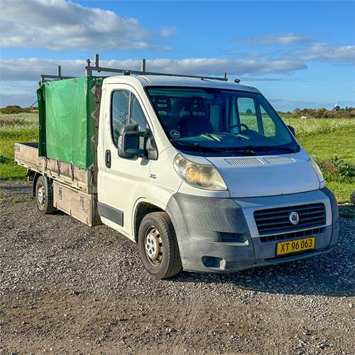 Fiat Ducato 35L ladvogn - Camião de caixa aberta/ Plataforma: foto 5 Fiat Ducato 35L ladvogn - Camião de caixa aberta/ Plataforma: foto 5