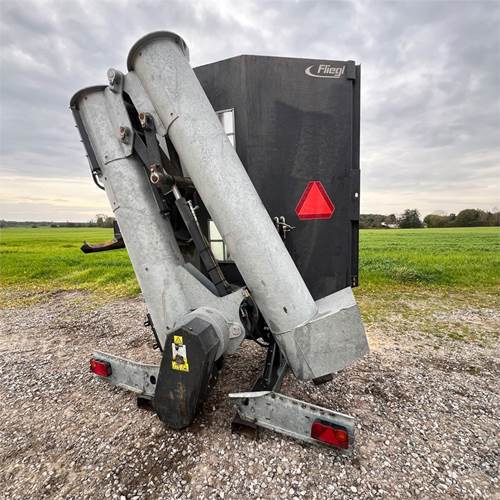 Fliegl ULS 400/500 - Equipamento de gado: foto 3 Fliegl ULS 400/500 - Equipamento de gado: foto 3