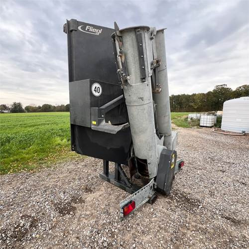 Fliegl ULS 400/500 - Equipamento de gado: foto 5 Fliegl ULS 400/500 - Equipamento de gado: foto 5