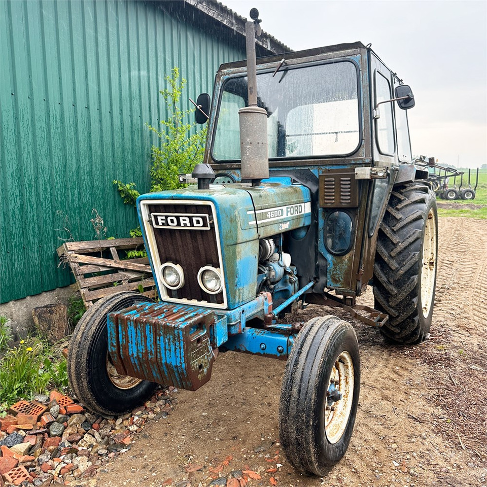 Ford 4600 - Trator: foto 2 Ford 4600 - Trator: foto 2