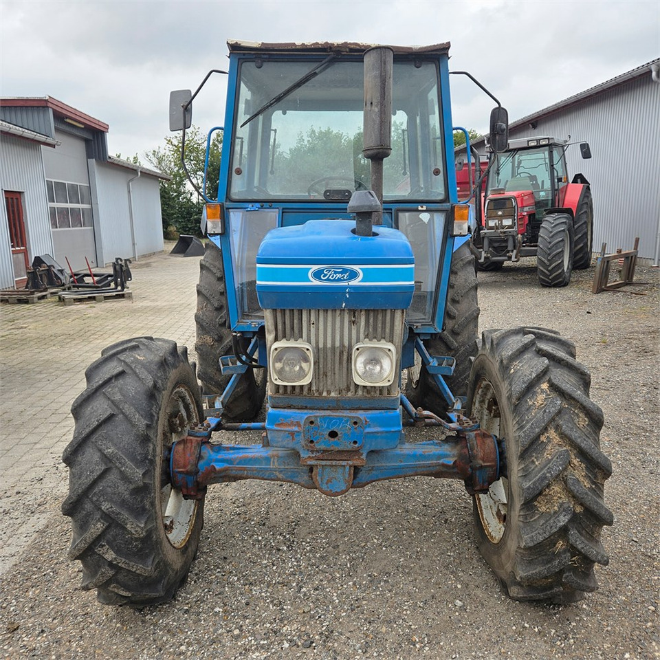 Ford 4610 - Trator: foto 3 Ford 4610 - Trator: foto 3