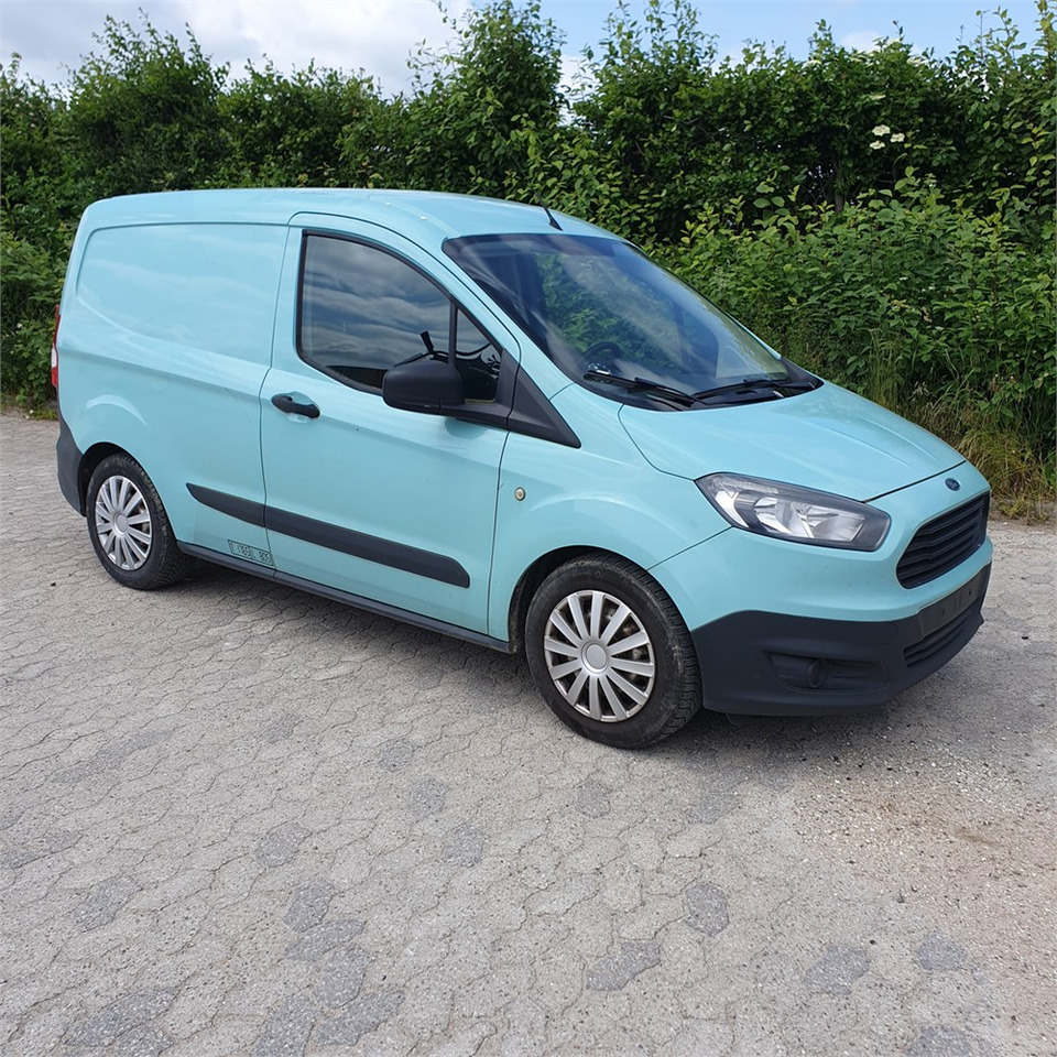 Ford Transit Courier - Furgão compacto: foto 4 Ford Transit Courier - Furgão compacto: foto 4