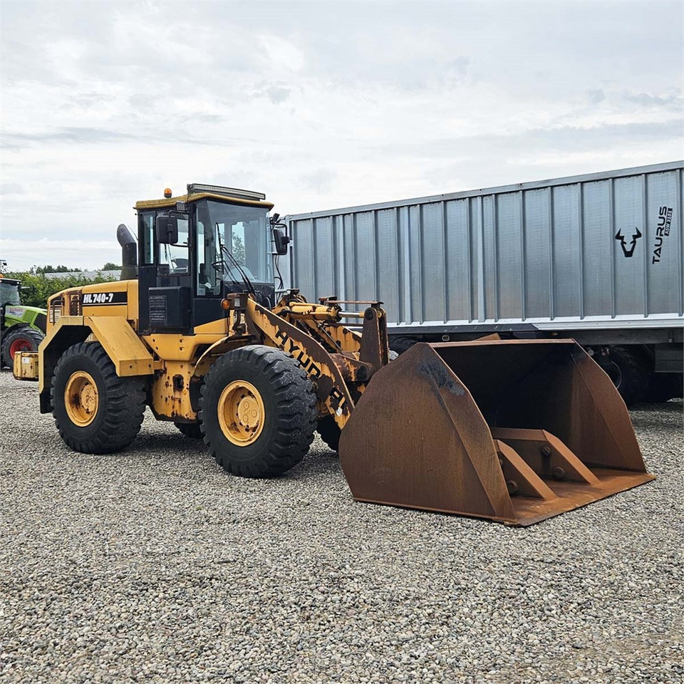 Hyundai HL740-7 - Pá carregadora de rodas: foto 1 Hyundai HL740-7 - Pá carregadora de rodas: foto 1