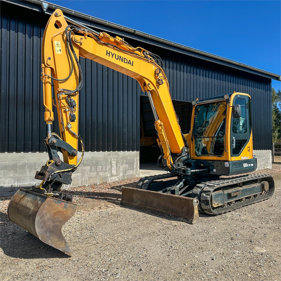 Hyundai Robex 80CR-9A - Mini escavadeira: foto 2 Hyundai Robex 80CR-9A - Mini escavadeira: foto 2