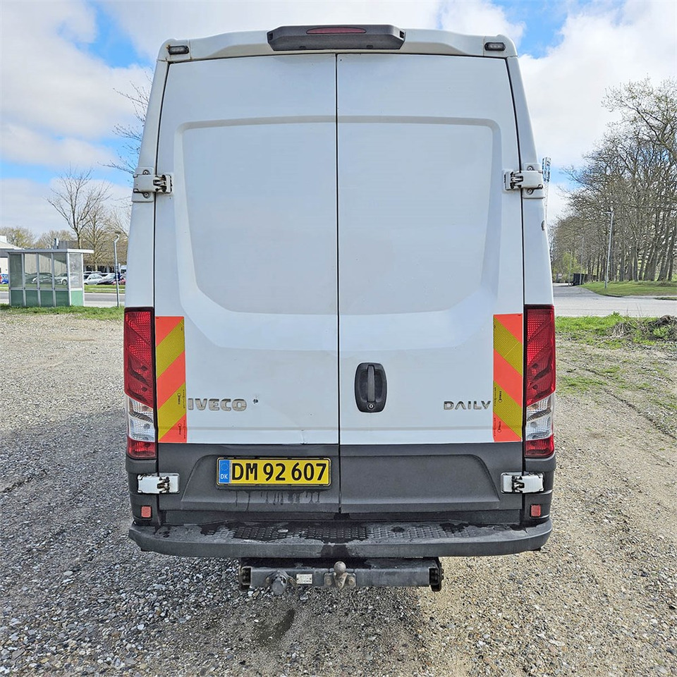 Iveco Daily 50-170 - Furgão: foto 4 Iveco Daily 50-170 - Furgão: foto 4
