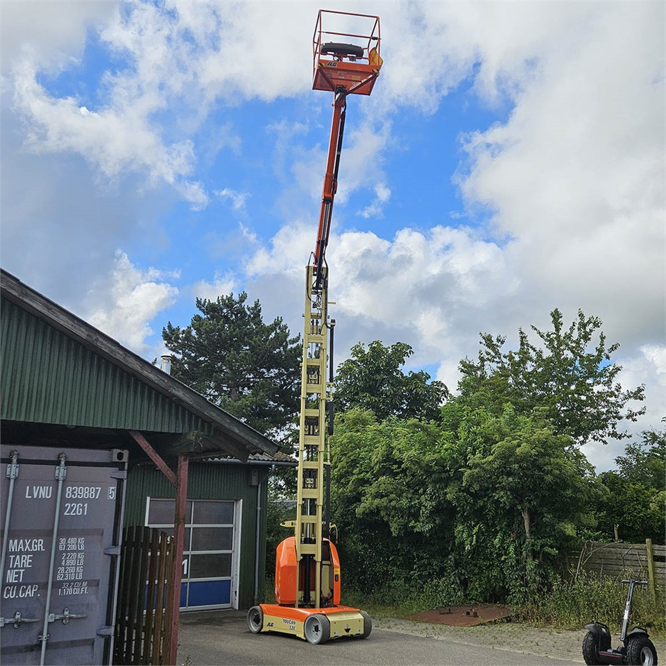 JLG Toucan 12 E - Plataforma de mastro vertical: foto 5 JLG Toucan 12 E - Plataforma de mastro vertical: foto 5