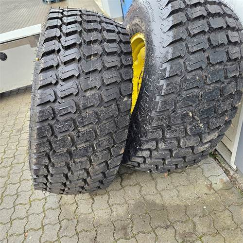 John Deere 2 styk - Trator: foto 2 John Deere 2 styk - Trator: foto 2