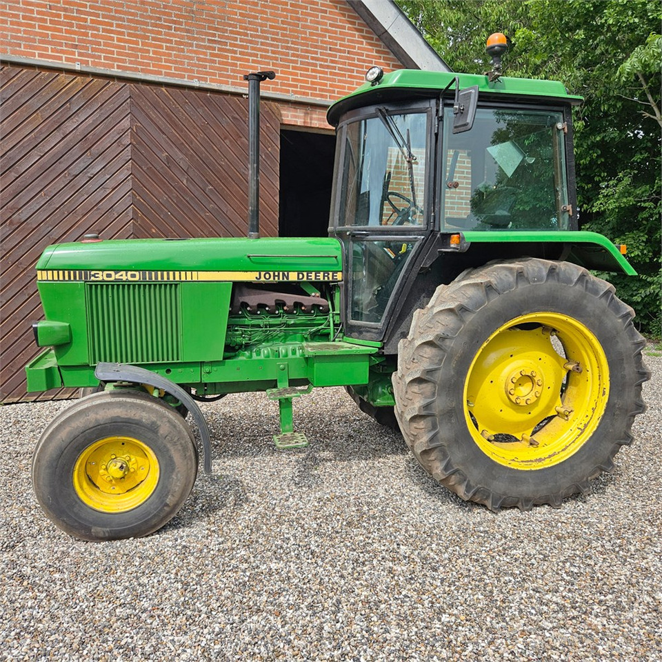 John Deere 3040 - Trator: foto 2 John Deere 3040 - Trator: foto 2