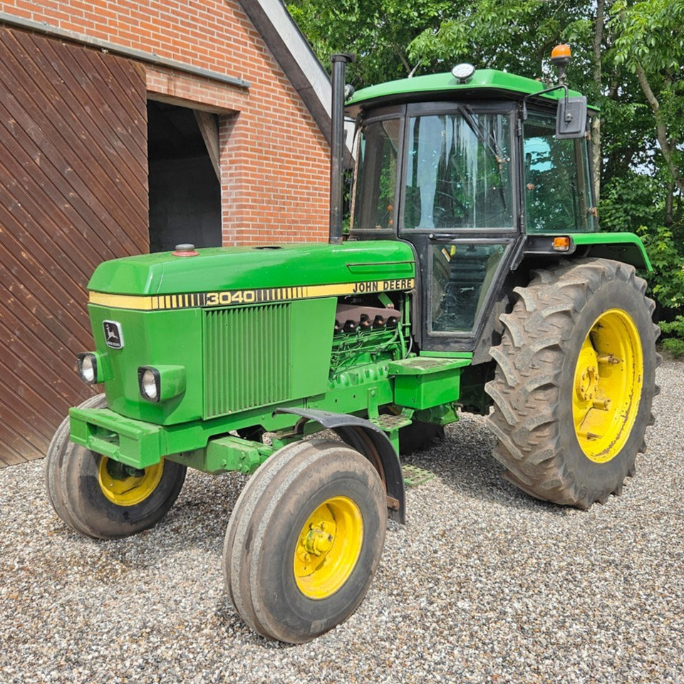 John Deere 3040 - Trator: foto 1 John Deere 3040 - Trator: foto 1
